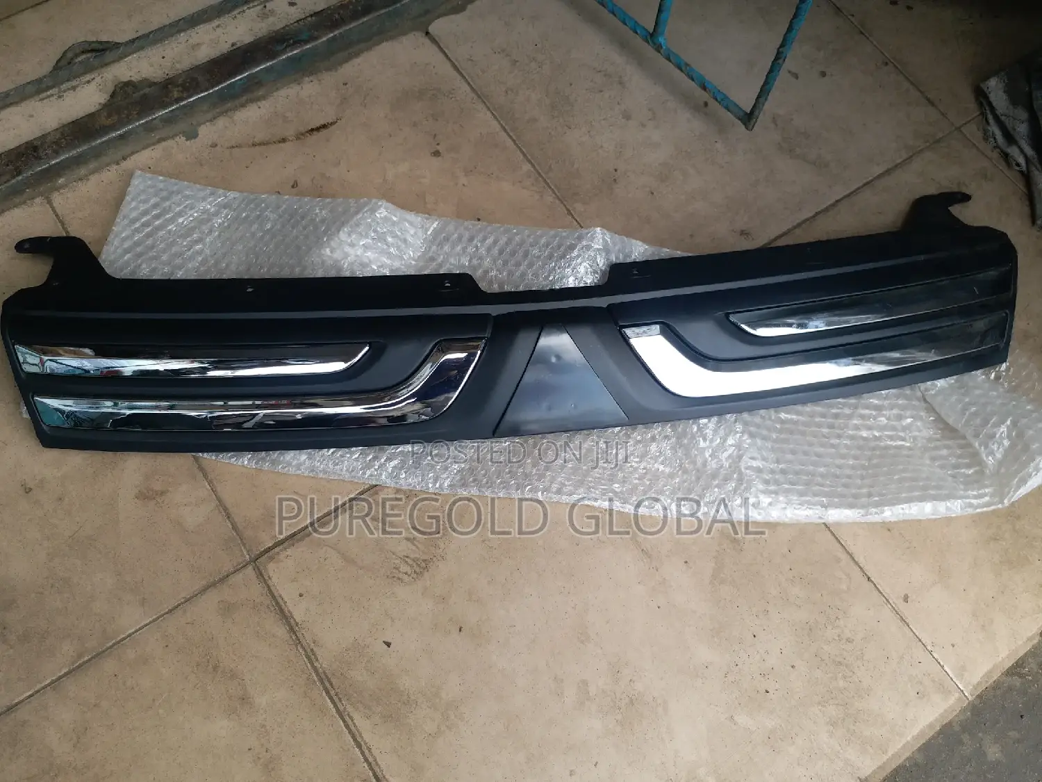 Front Grille for Mitsubishi Outlander 2014
