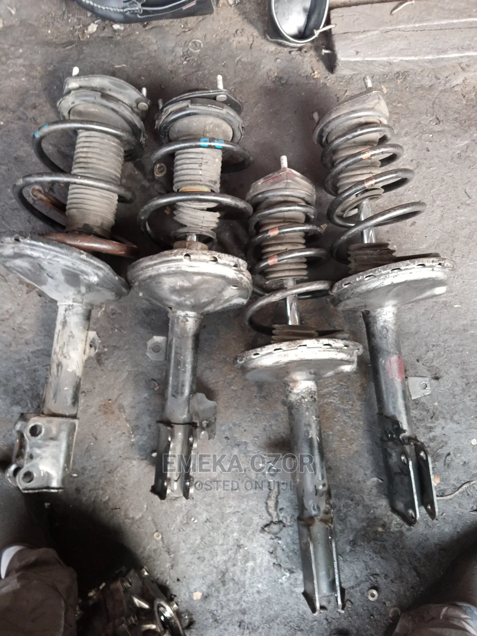 Toyota Shock Absorber Camry Rx350 2005/2010