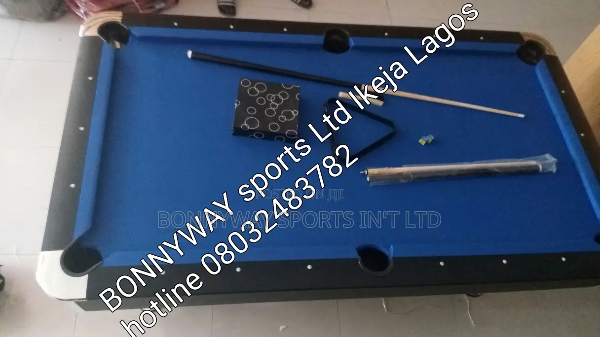 Standard Foreign Snooker Board With Complete Accessories