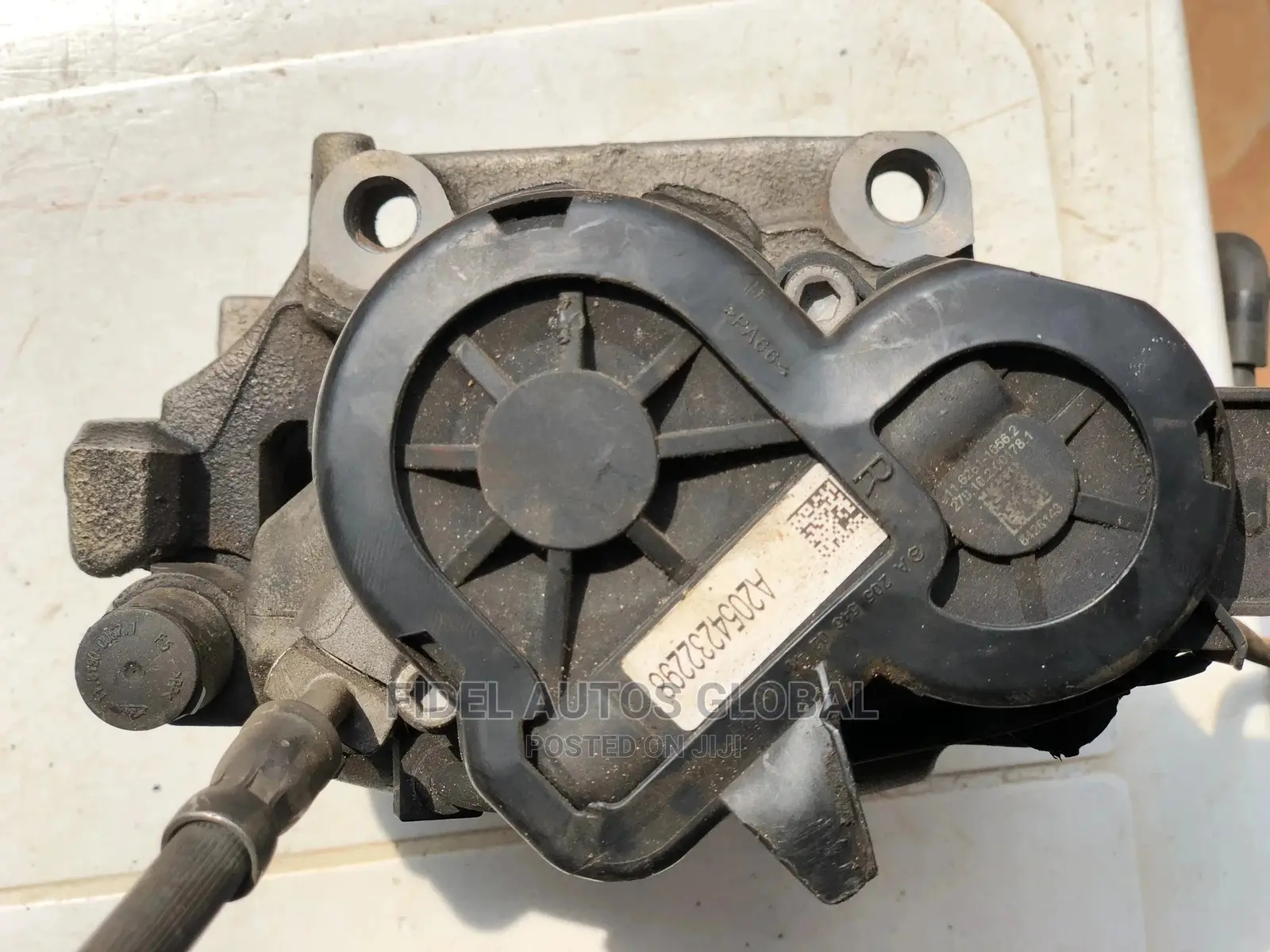 Back Caliper W205