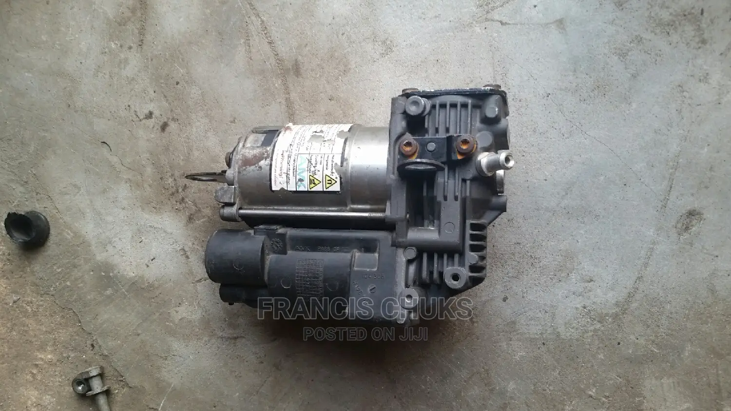 Lifting Balloon Pump for Mercedes Benz ML, S550 and GL