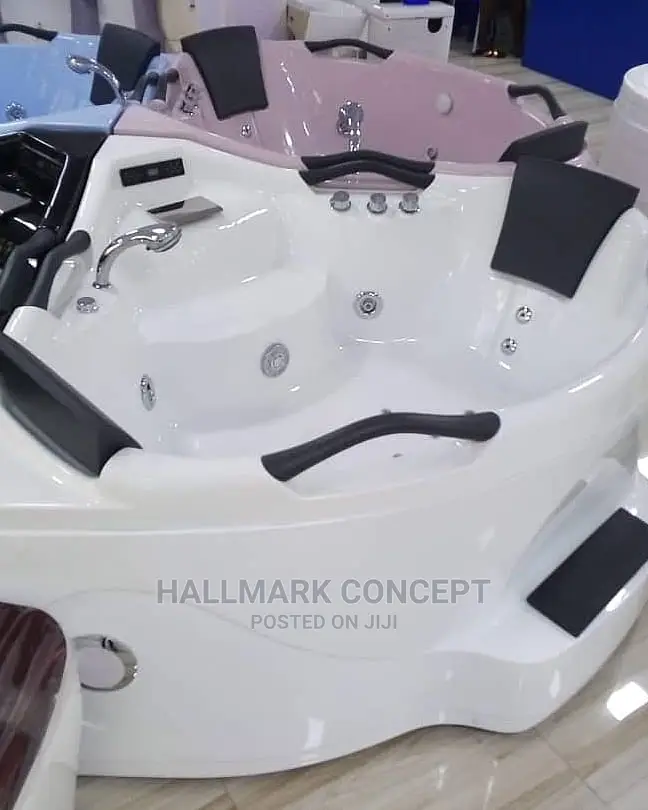 Rockford England Double Jacuzzi Bath Tub.