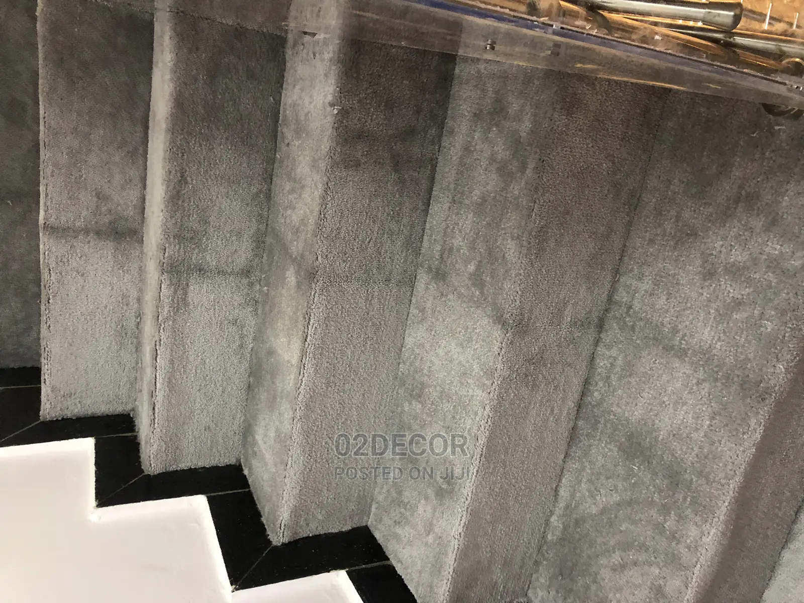 Staircase Rugs And Finishing Grey Color