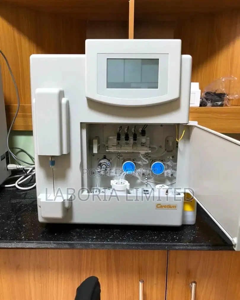 Electrolyte ISE Analyzer ( Caretium XI-921D