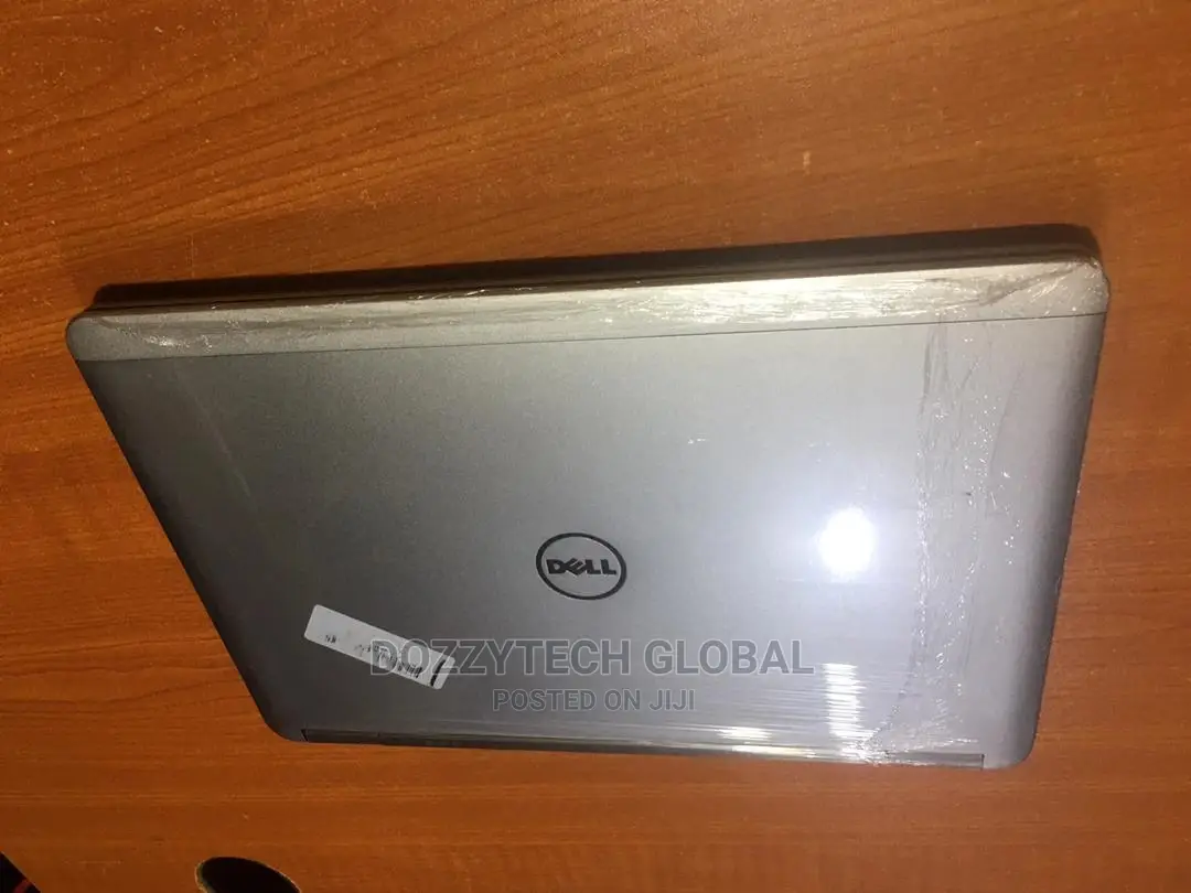 Laptop Dell Latitude E7240 4GB Intel Core I5 HDD 500GB
