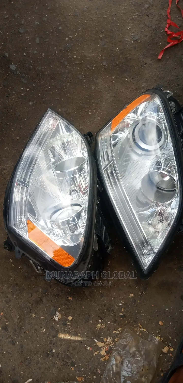 Mercedes Benz ML350 W164 Headlamp.