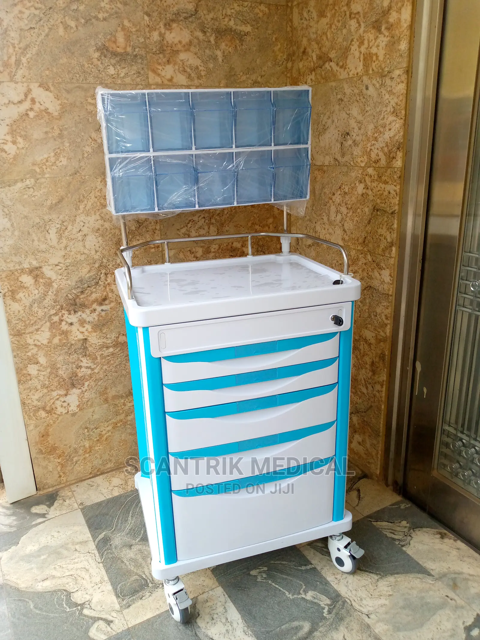High Quality Hospital Medication Trolley