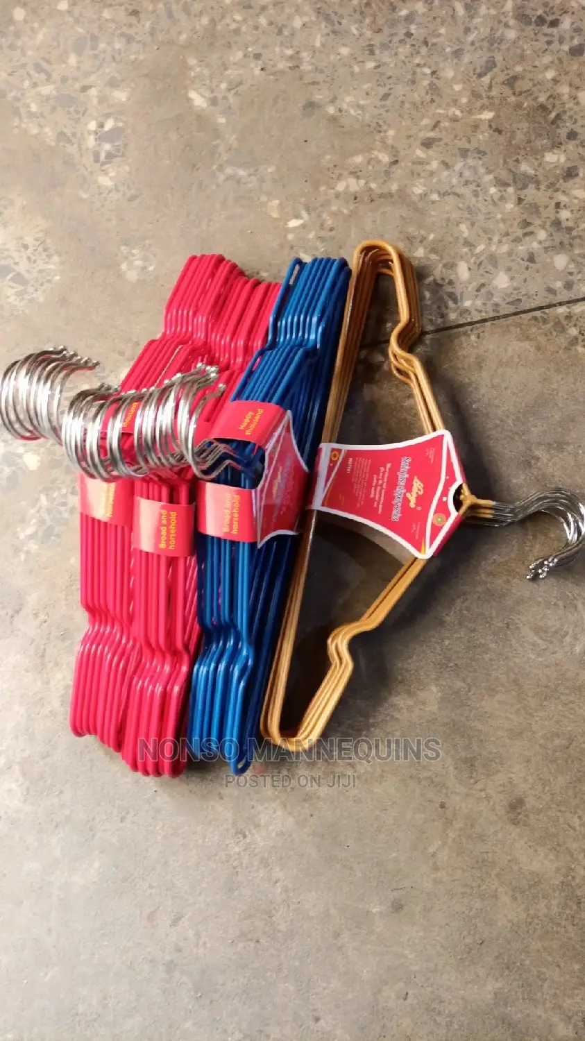 Senior High Quality Coated Adult Hangers of Different Coours