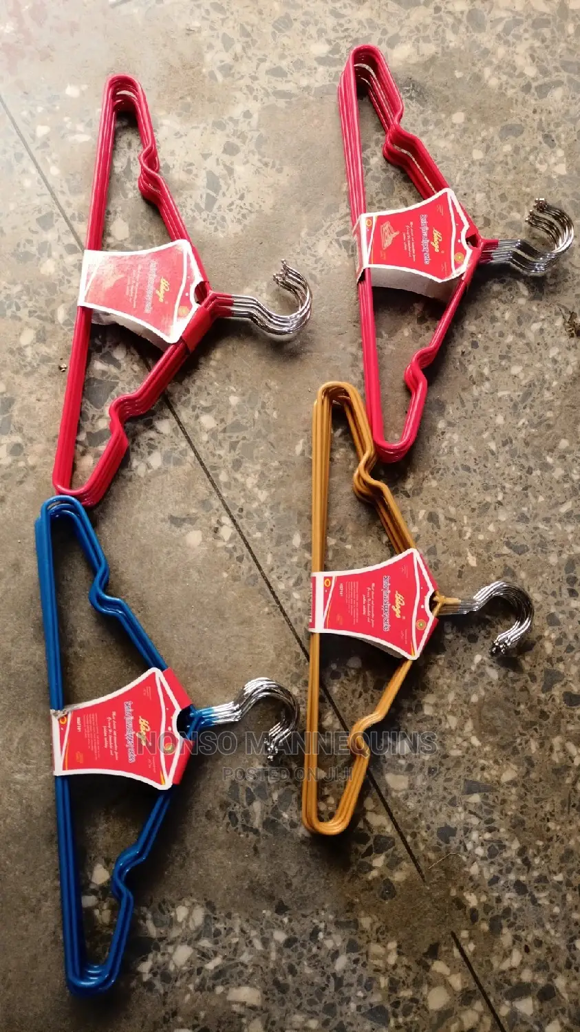Senior High Quality Coated Adult Hangers of Different Coours