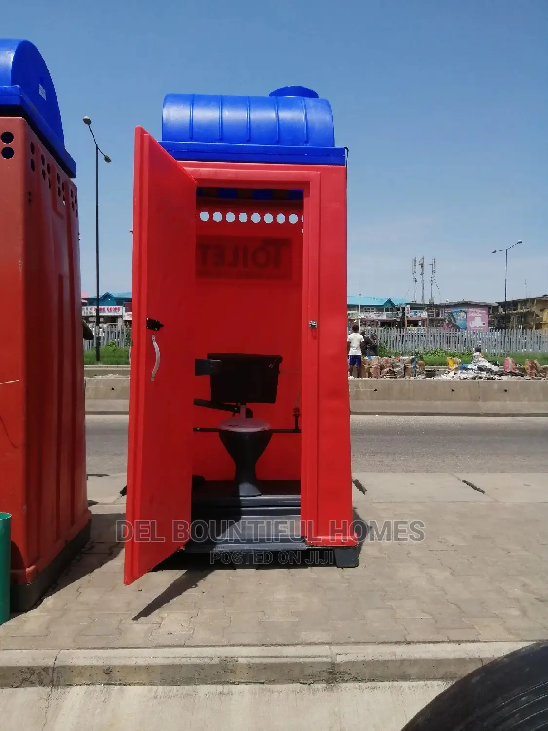 Fairlyused Mobile Toilet Well Clear and Ok