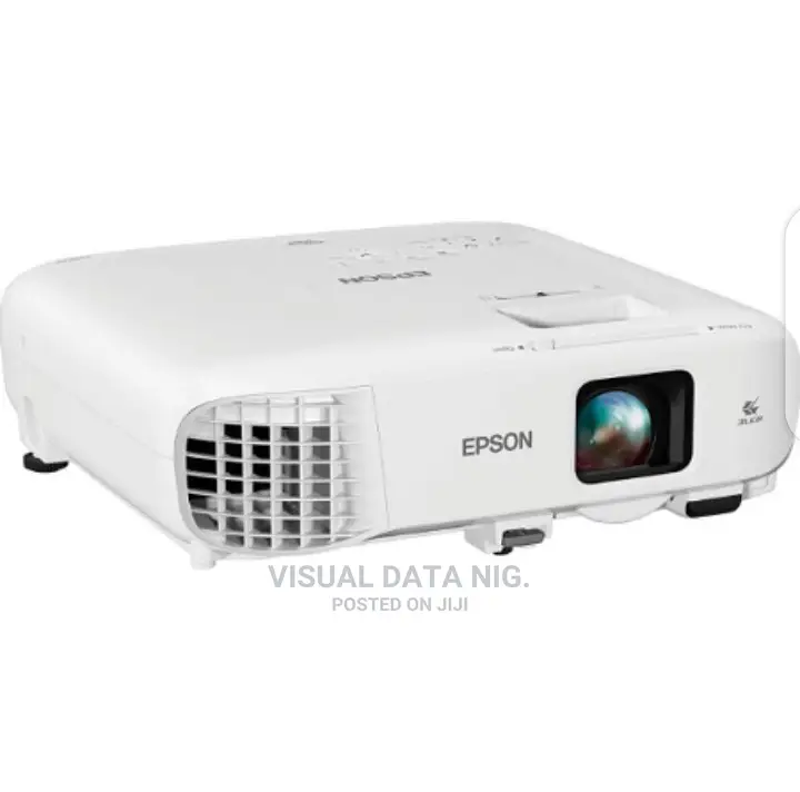 Epson Projector 4400 Lumes EB2042
