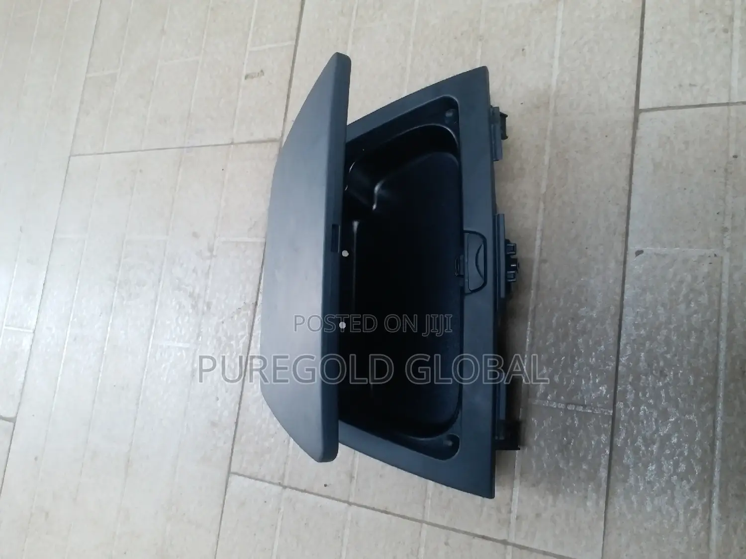 Hyundai Elantra Dashboard Savebox