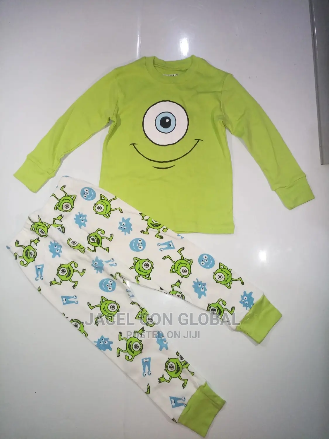 Children Pyjamas/Lounge Wear/Sleepwear (2 - 6 Yrs)
