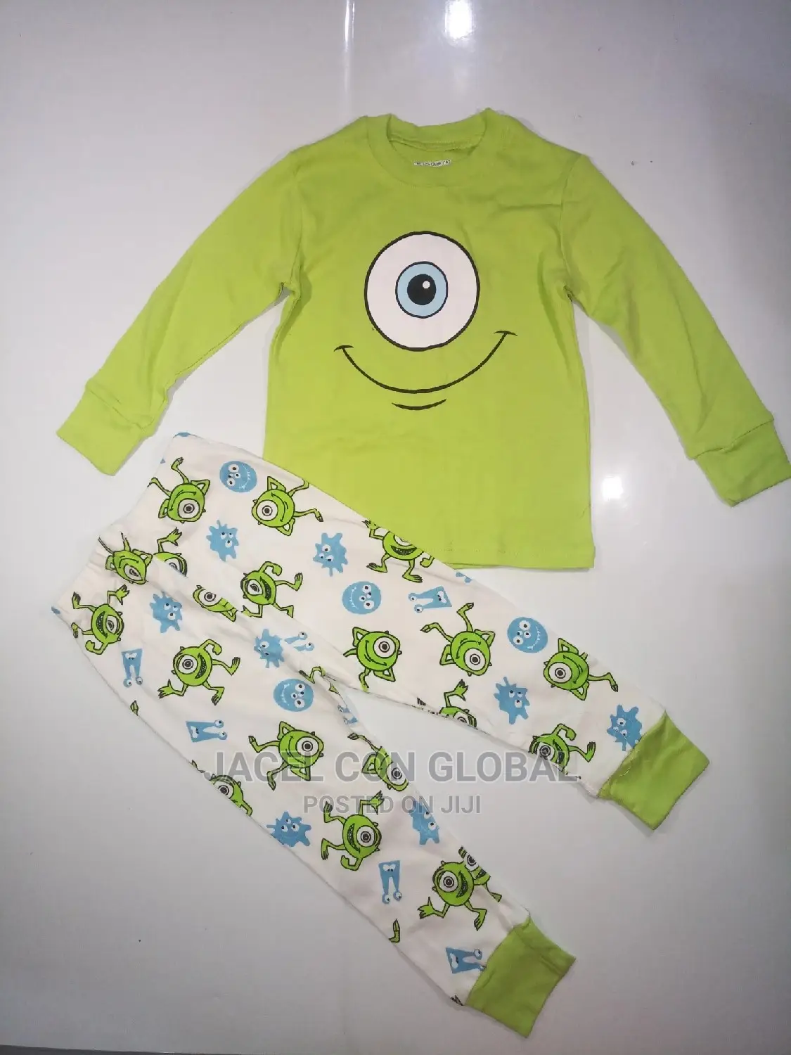 Children Pyjamas/Lounge Wear/Sleepwear (2 - 6 Yrs)