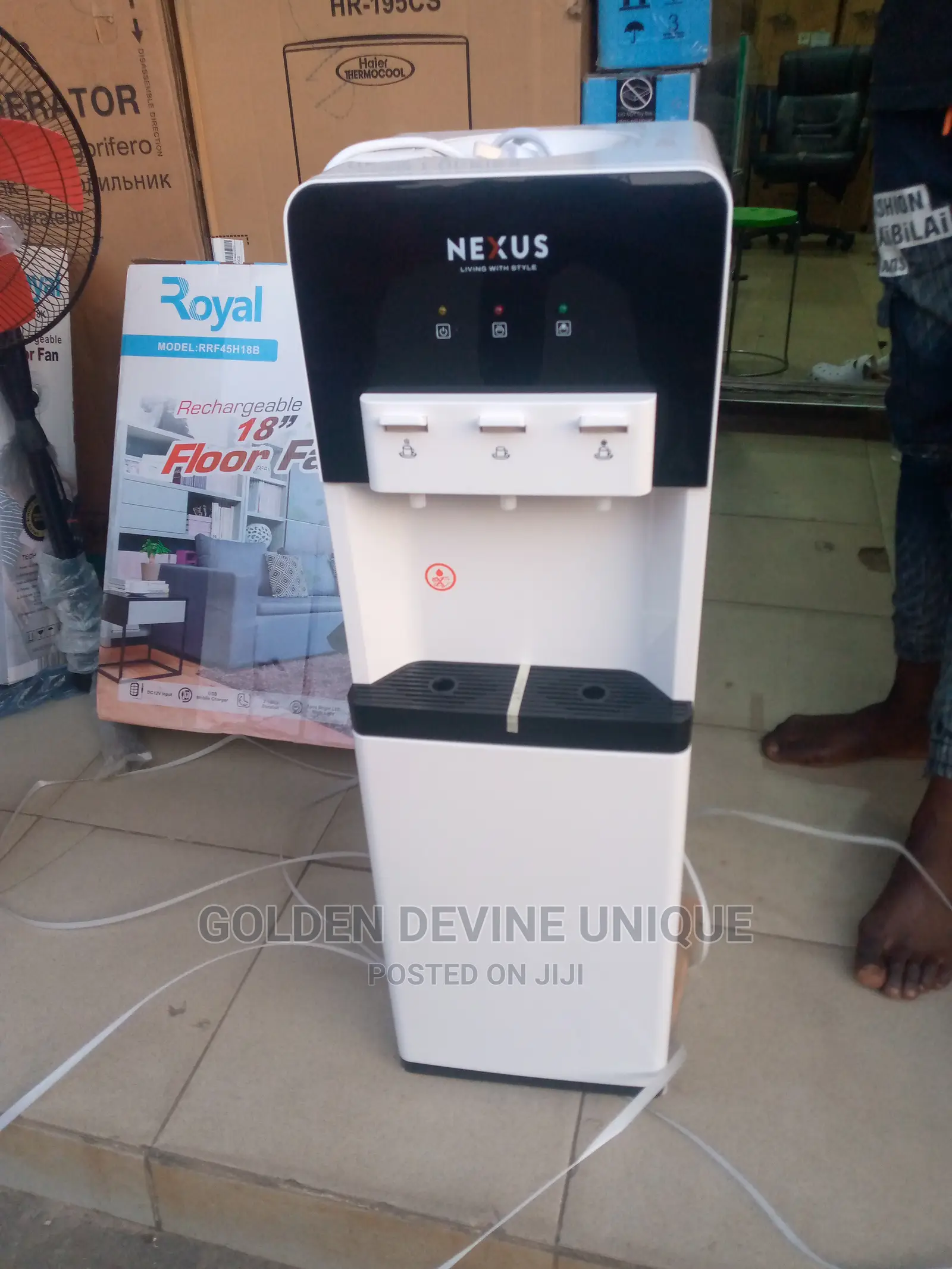 Nexuses Dispensers