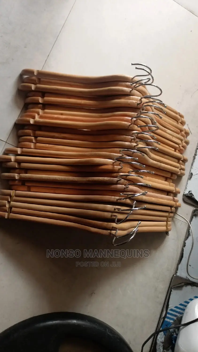Foreign Imported Wooden Clothes Hangers Bundles