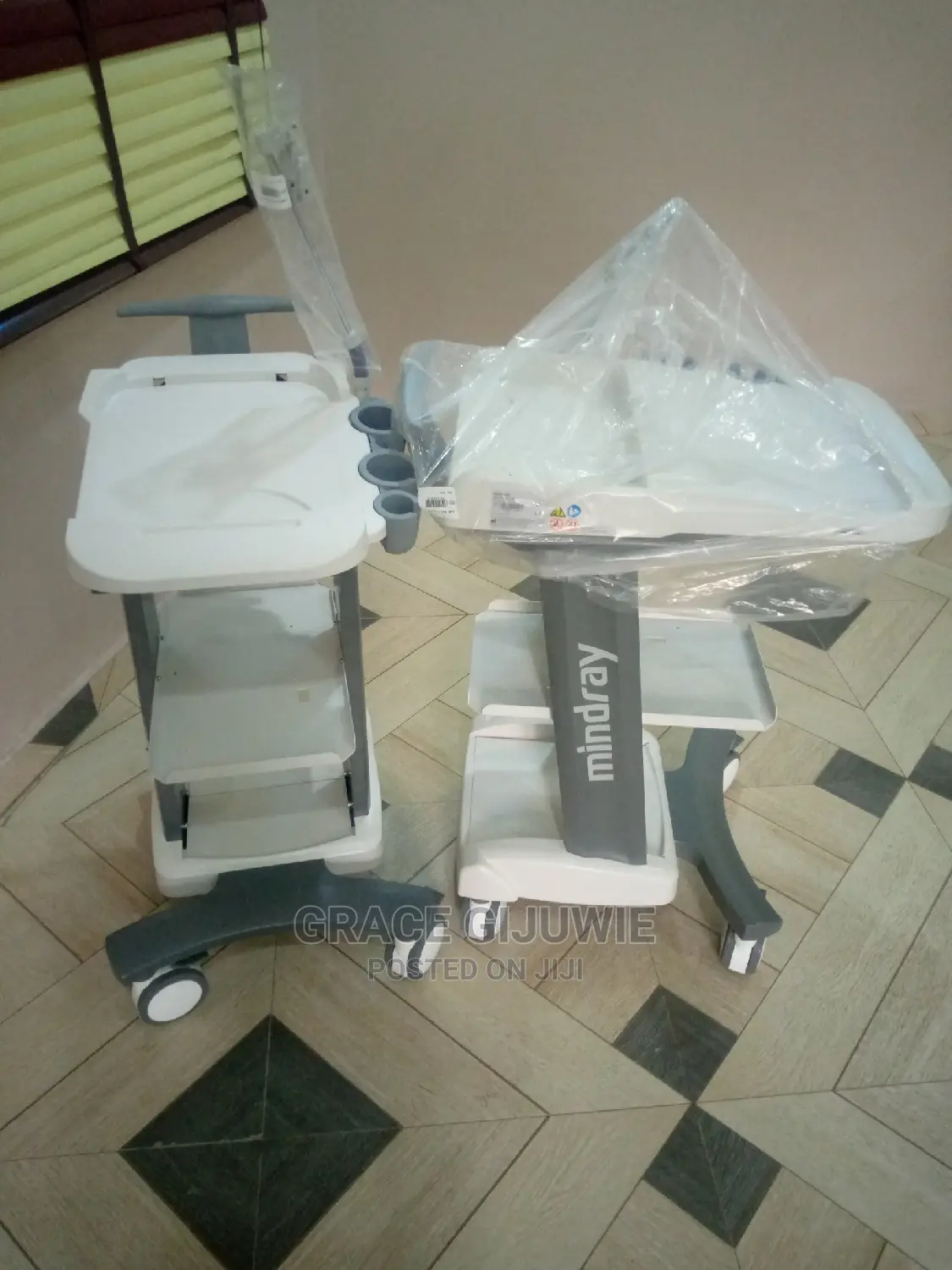 Mindray Ultrasound Trolley