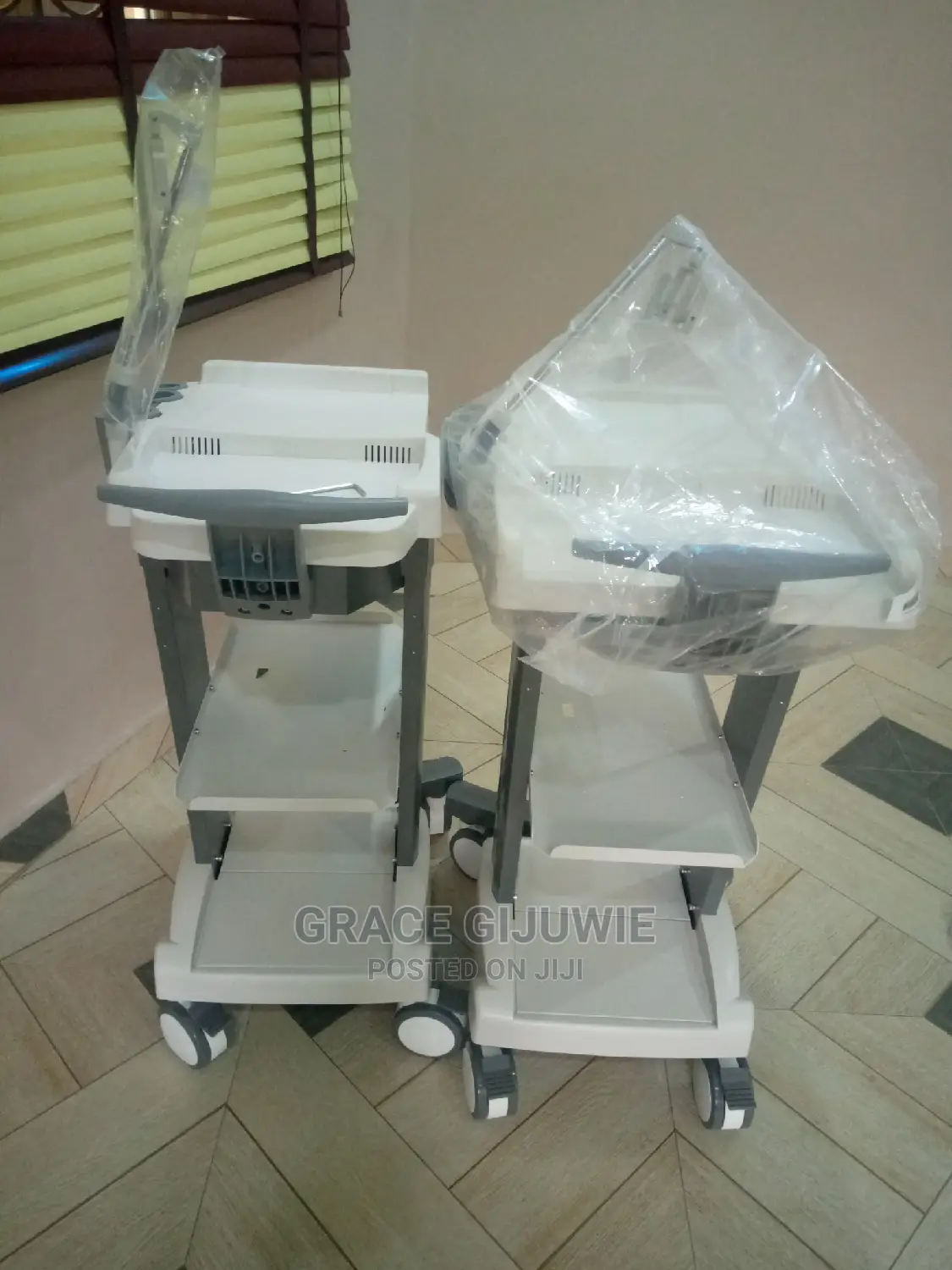 Mindray Ultrasound Trolley