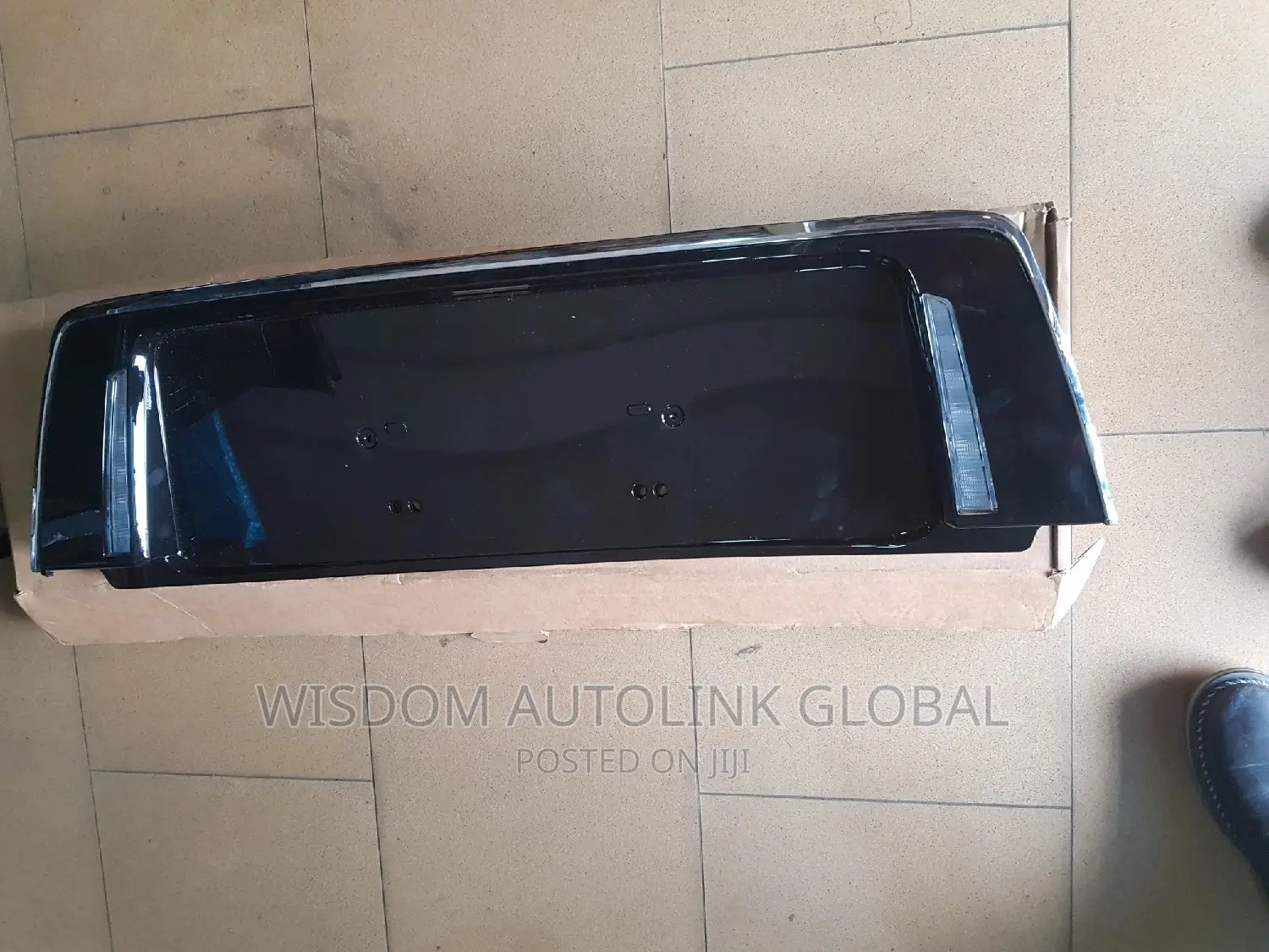 Back Plate Number Dish With Chrome For Lexus Lx570 2019/20