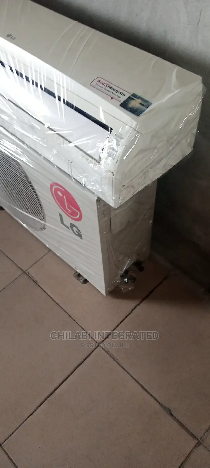 Few Months Old, Neat NORMAL VOLTAGE 1.5HP LG Air Conditioner