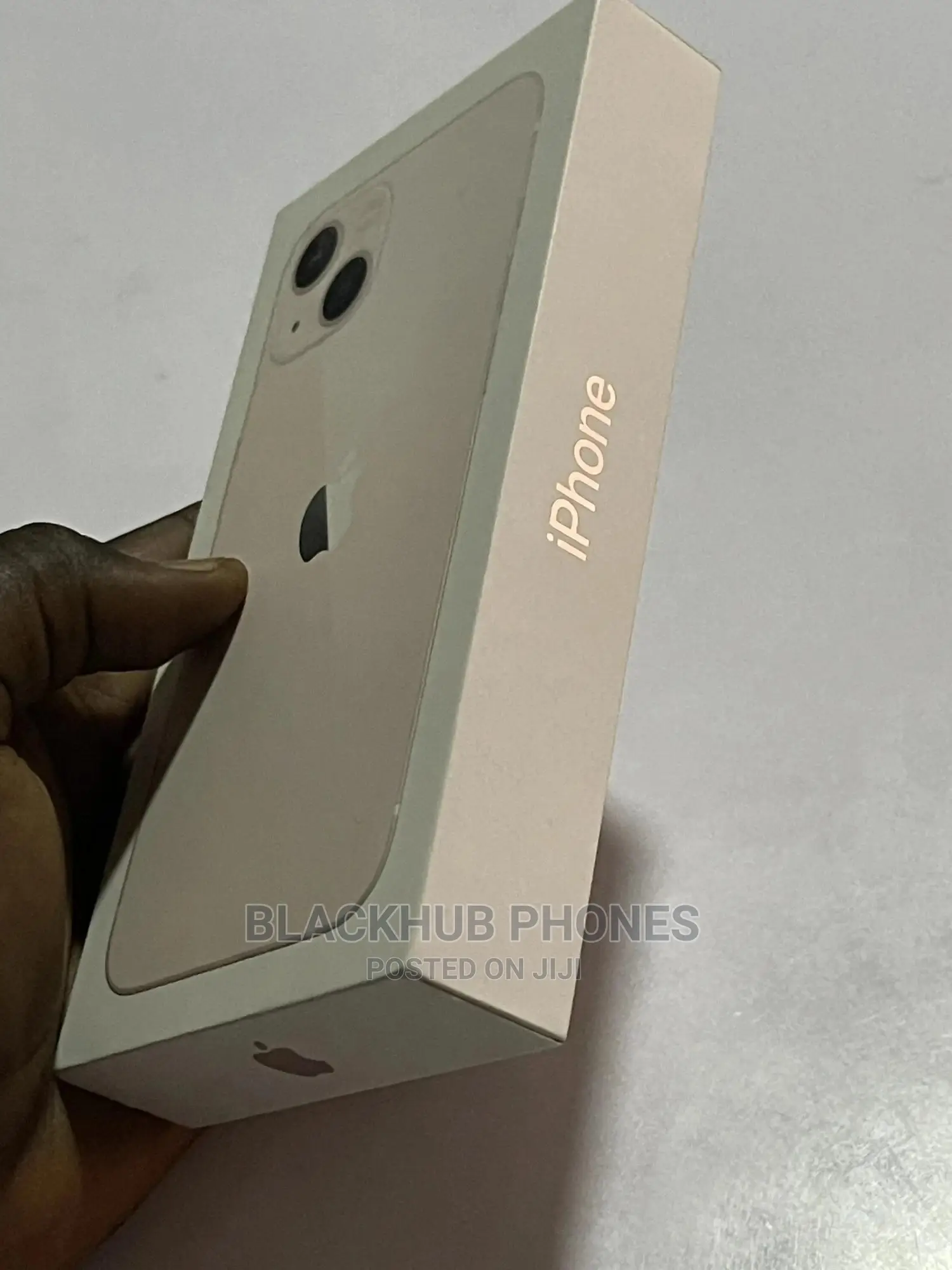 New Apple iPhone 13 128 GB Gold