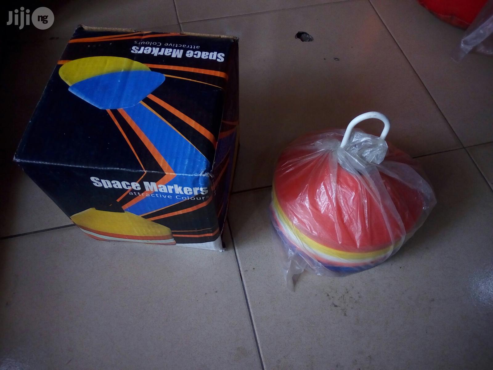 Flat Cone by 50pcs.
