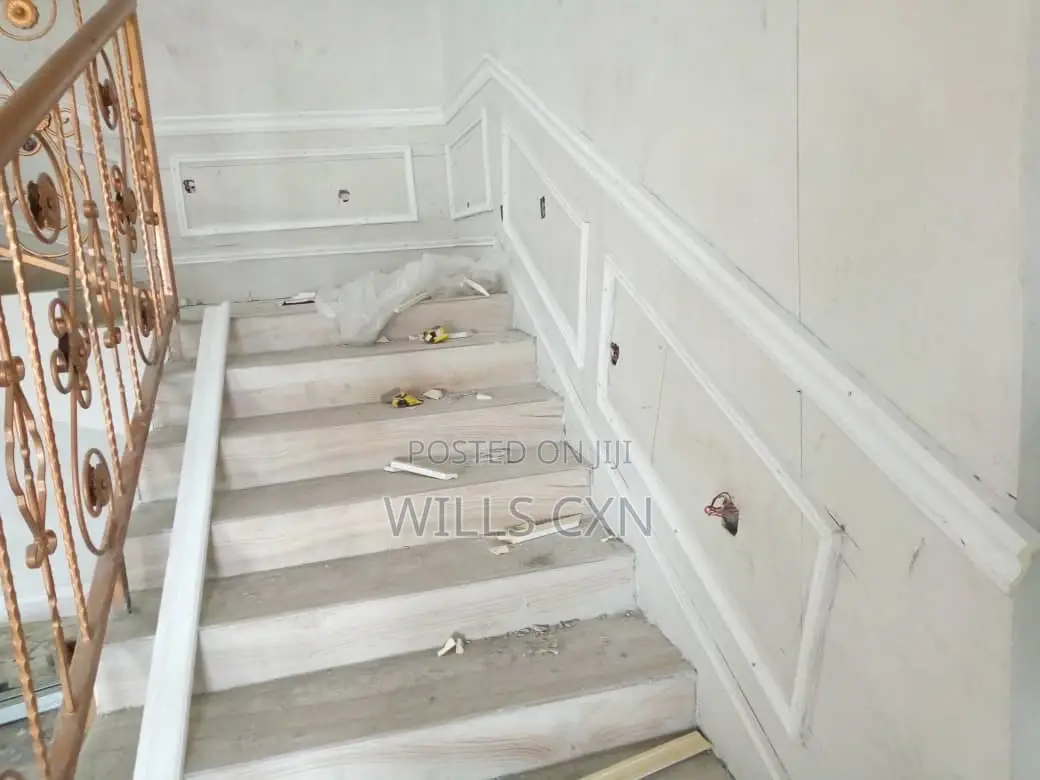 Polyurethane Floor Skirting Installation Wall Belt