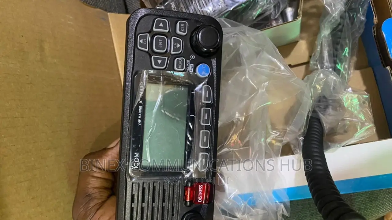 Icom M330G VHF Submarine Transceiver Base Radio