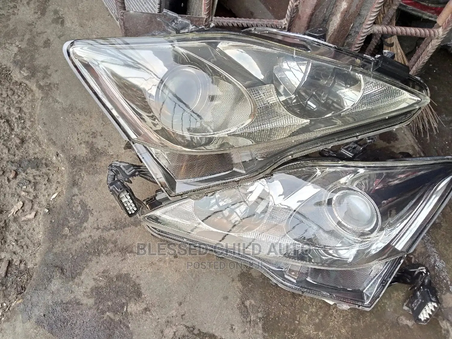 Headlamp Lexus IS 250 2008-2010 Non Charger