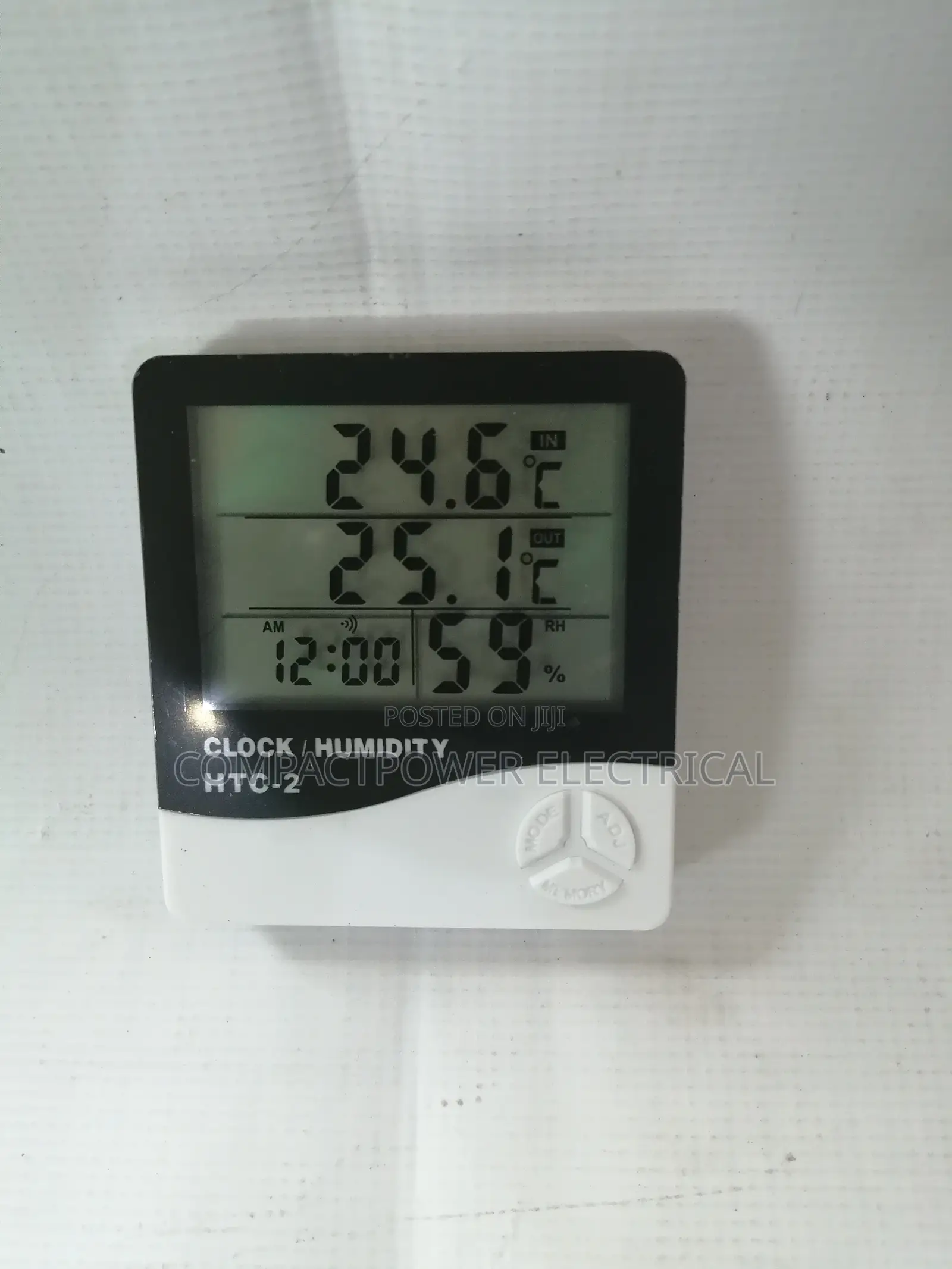Room Temperature and Relative Humidity Display
