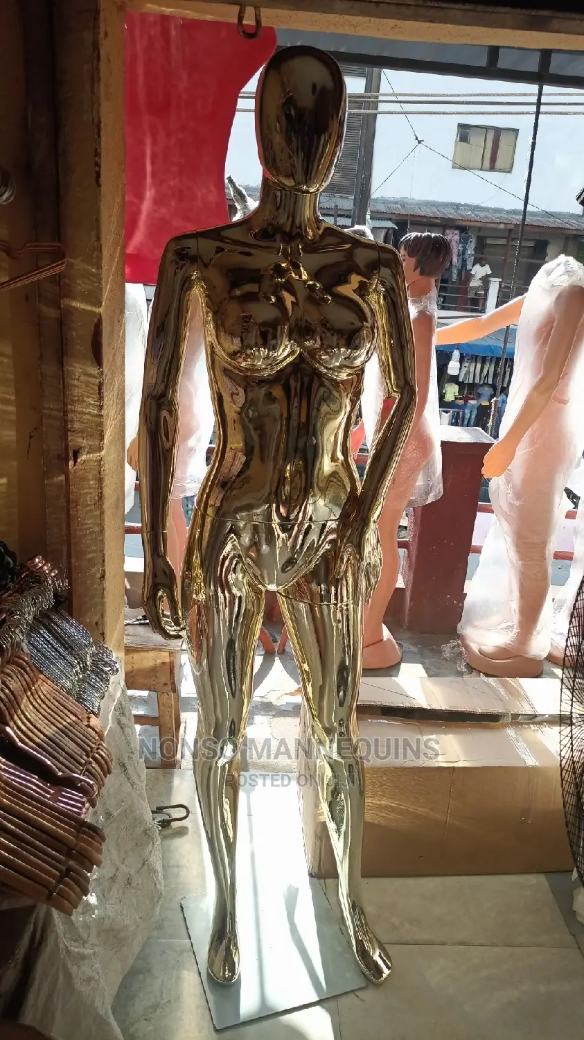 Size 10 Gold Chrome Female MANNEQUINS Faceless