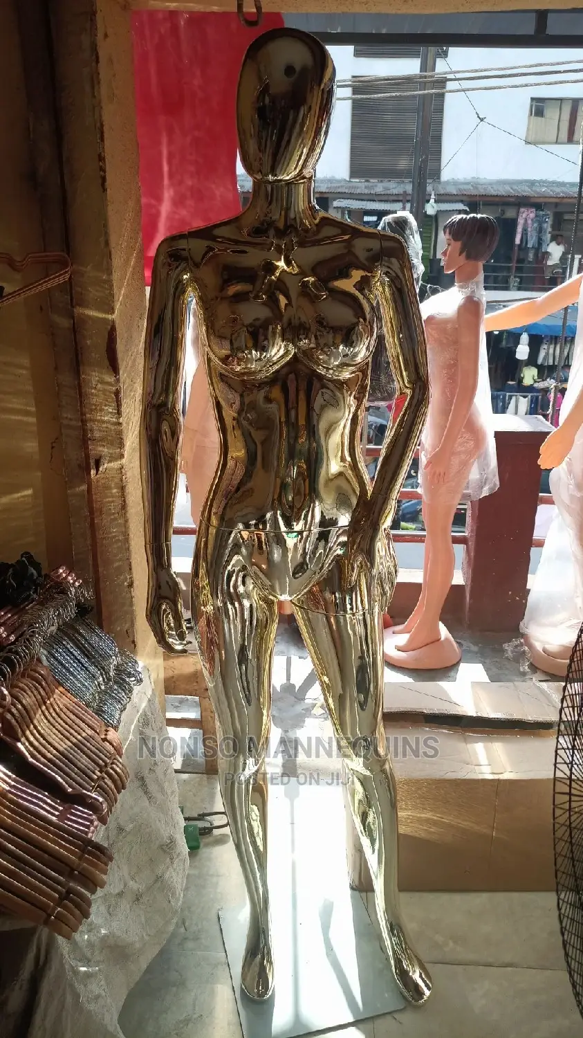 Size 10 Gold Chrome Female MANNEQUINS Faceless