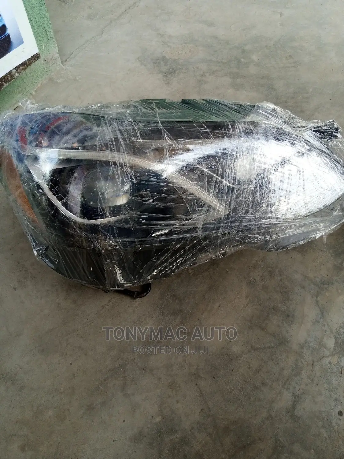 Mercedes Benz E350 W212 Original Headlight
