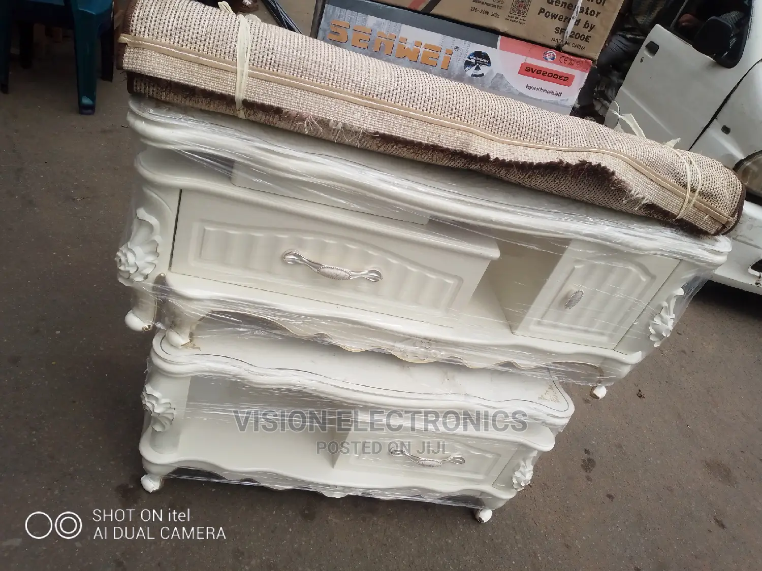 Royal Medium Turkish TV Stand and Table