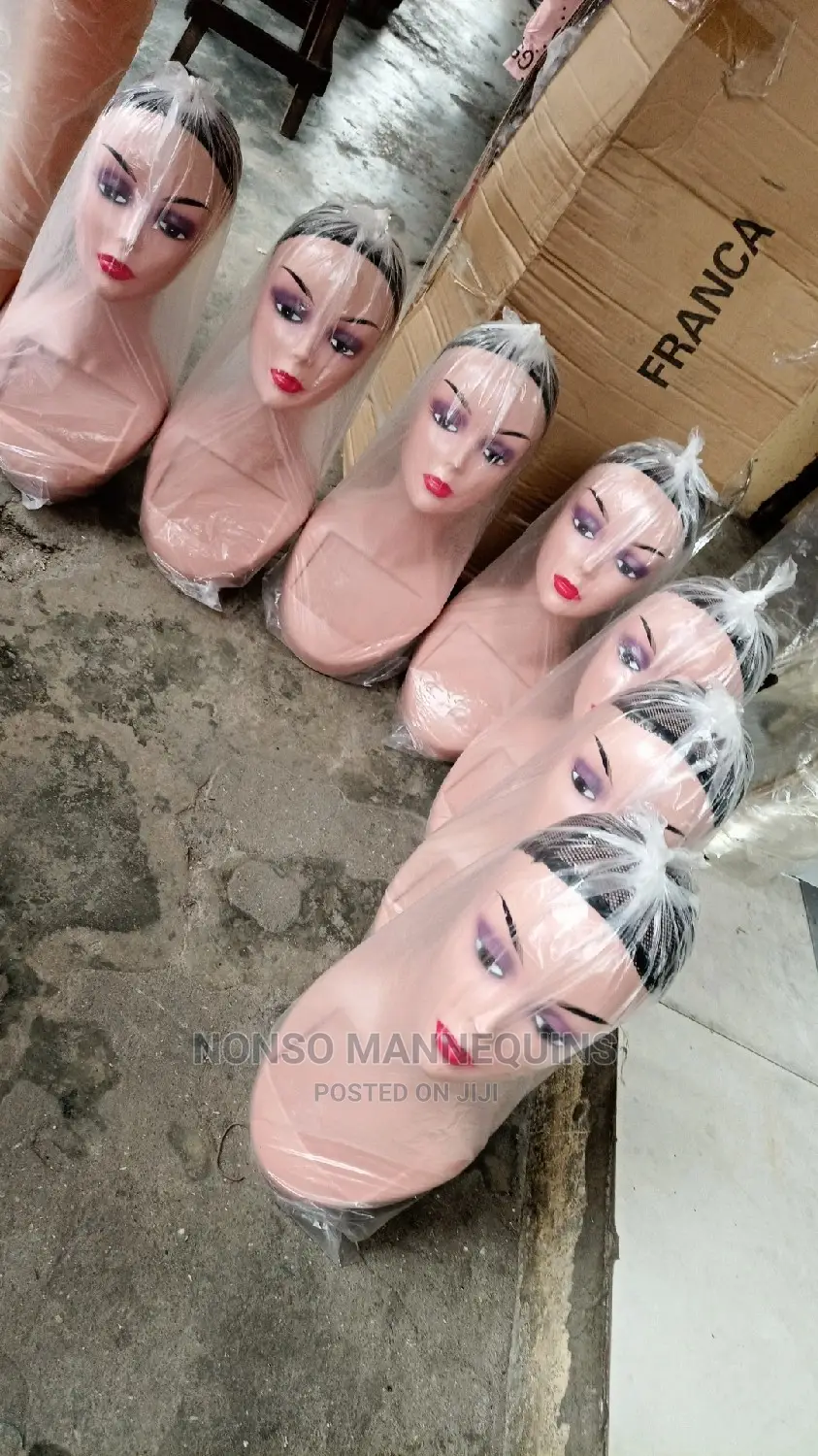 Plastic Skin Colour MANNEQUINS Head Display