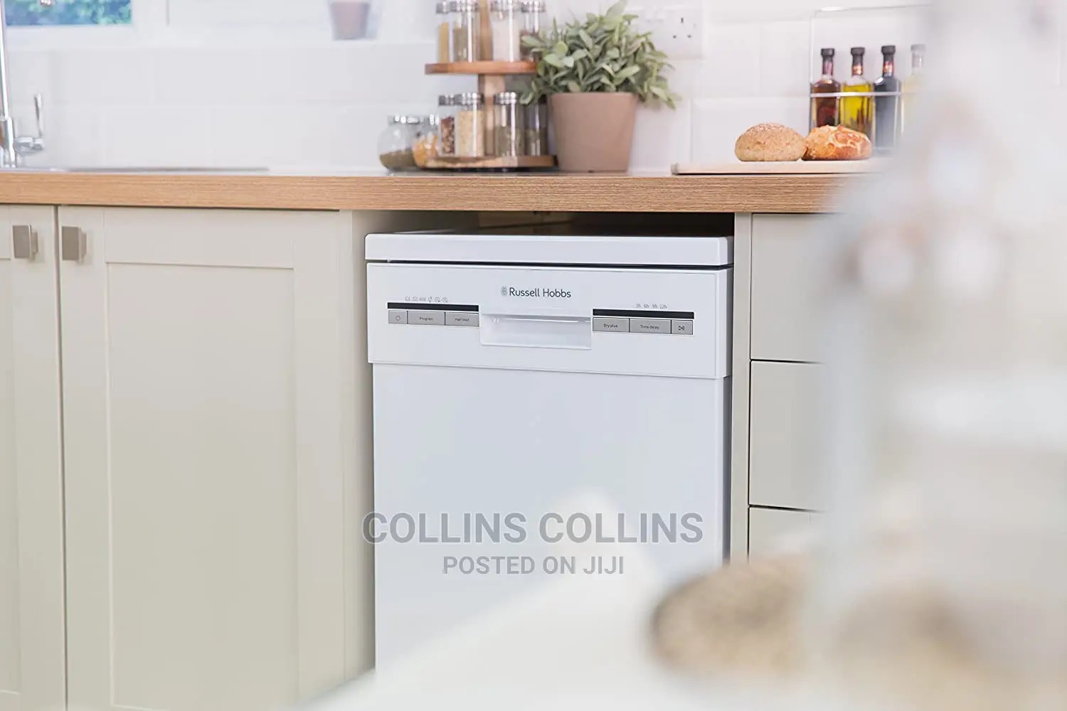 Russell Hobbs White Slimline Freestanding Dishwasher Rhsldw4