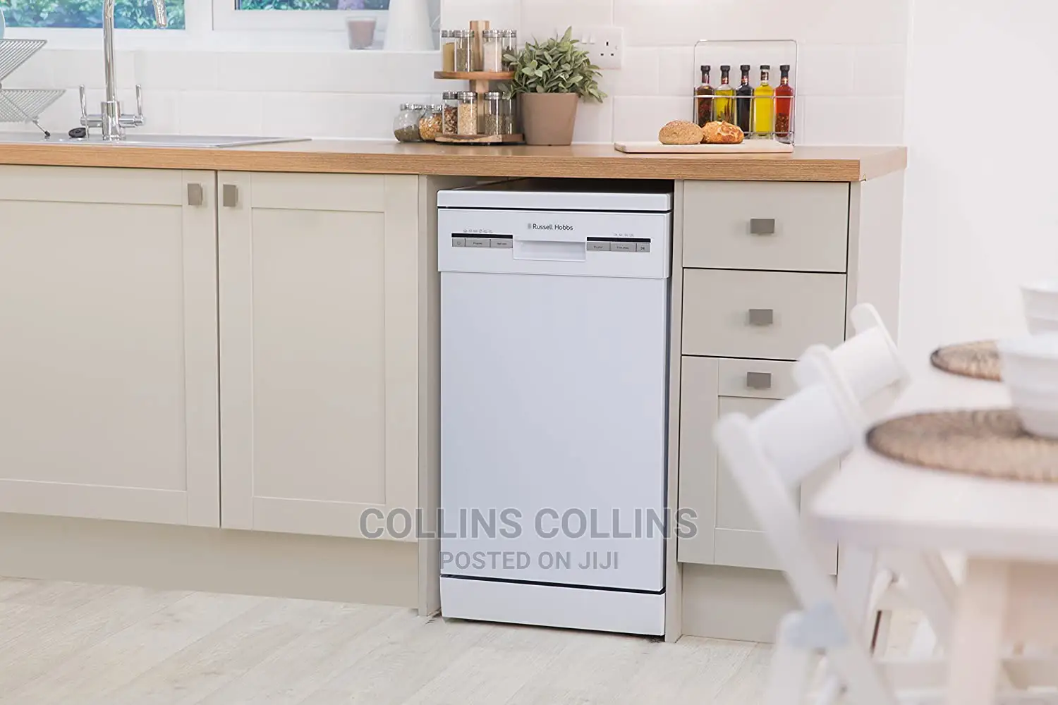 Russell Hobbs White Slimline Freestanding Dishwasher Rhsldw4