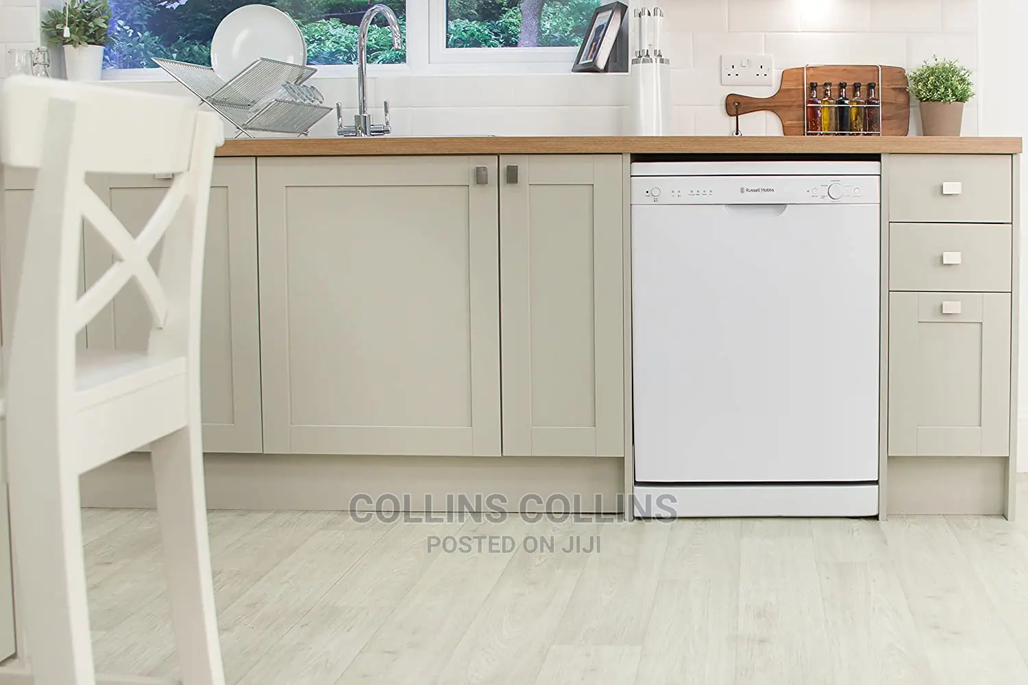 Russell Hobbs White Freestanding 60cm Wide Dishwasher