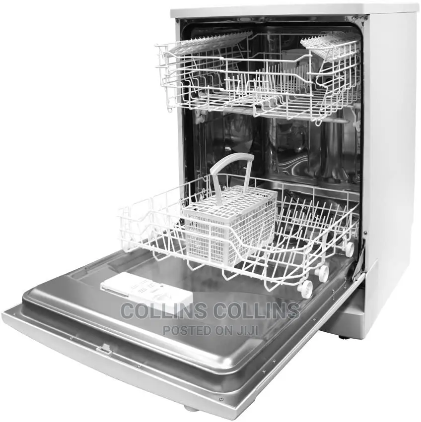 Russell Hobbs White Freestanding 60cm Wide Dishwasher