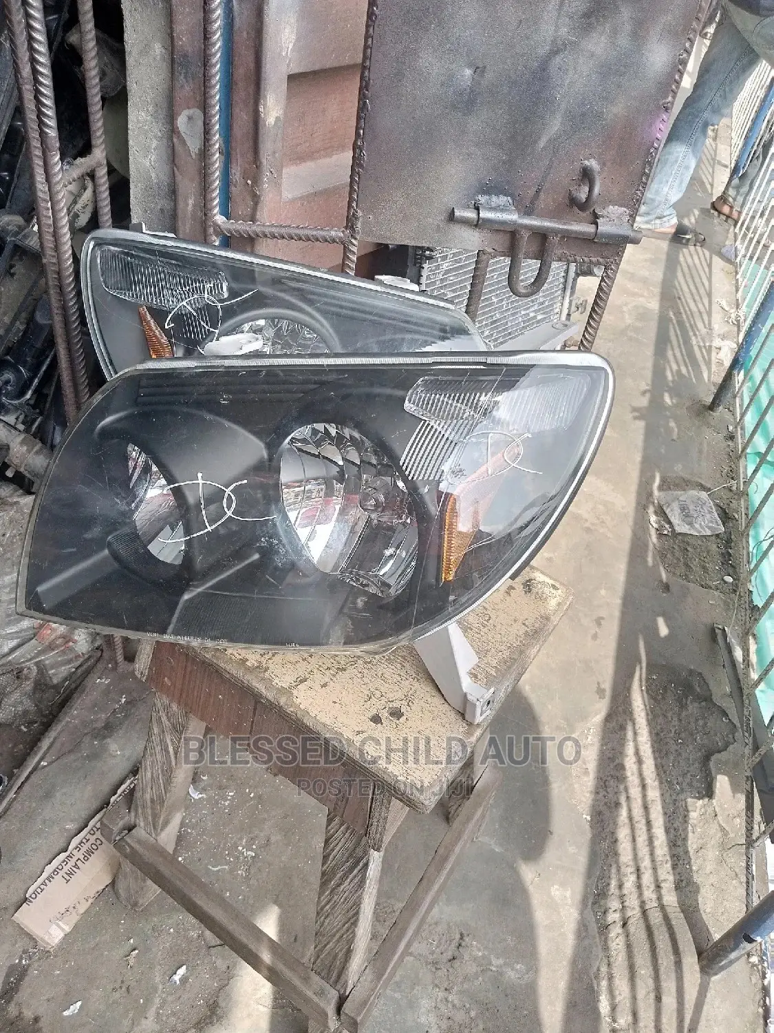 Headlamp Toyota 4runner 2004 Spot