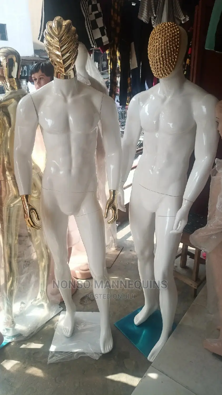 High Quality Luxury Fibre Male Display MANNEQUINS