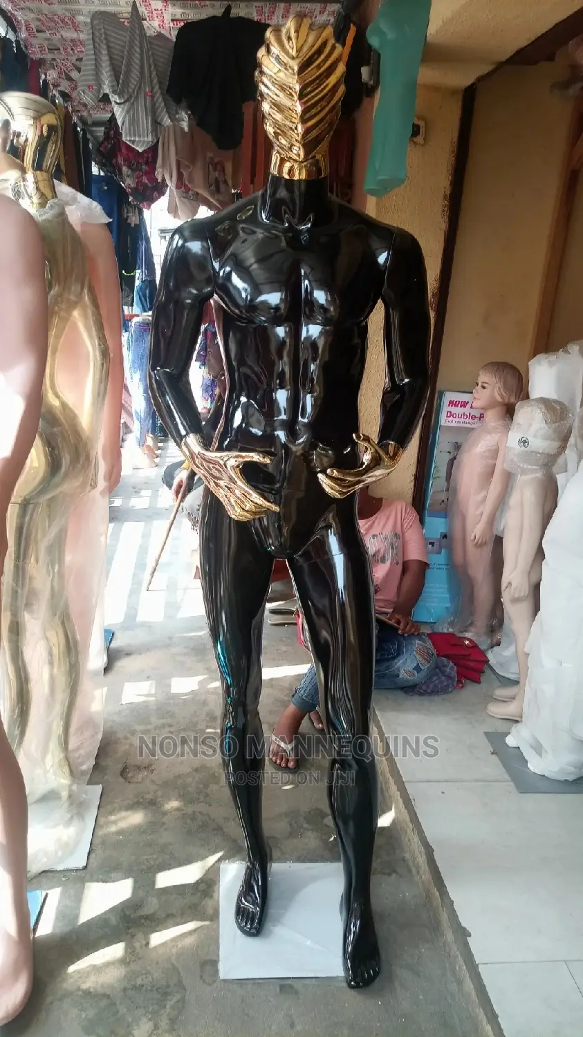 Glossy Fibre Black and Gold Full Body Male MANNEQUIN