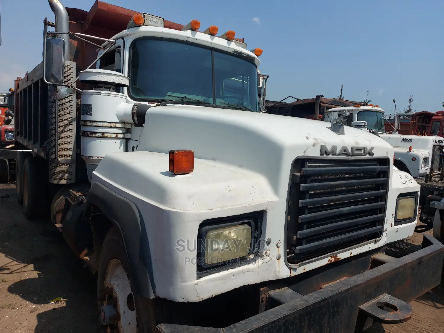 Mack Ten Tyres Dump Truck 1996 White