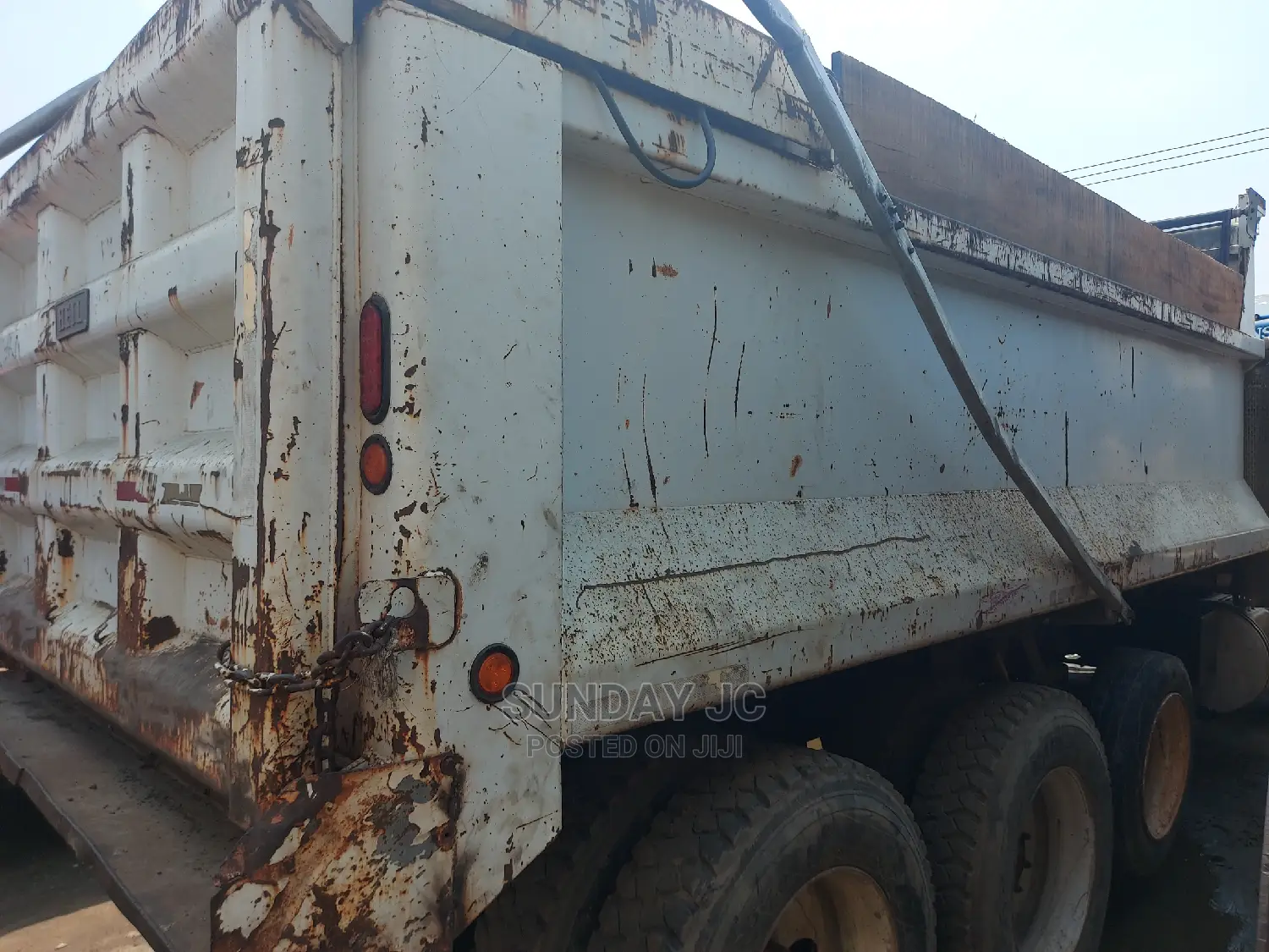 Tokunbo 30tons RB Mack Twelve Tyres Dump Truck Superb Engine