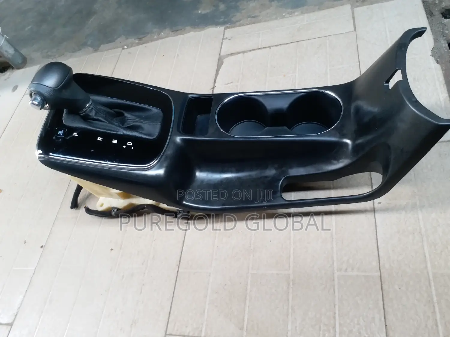 Dealer of Kia and Hyundai Accessories