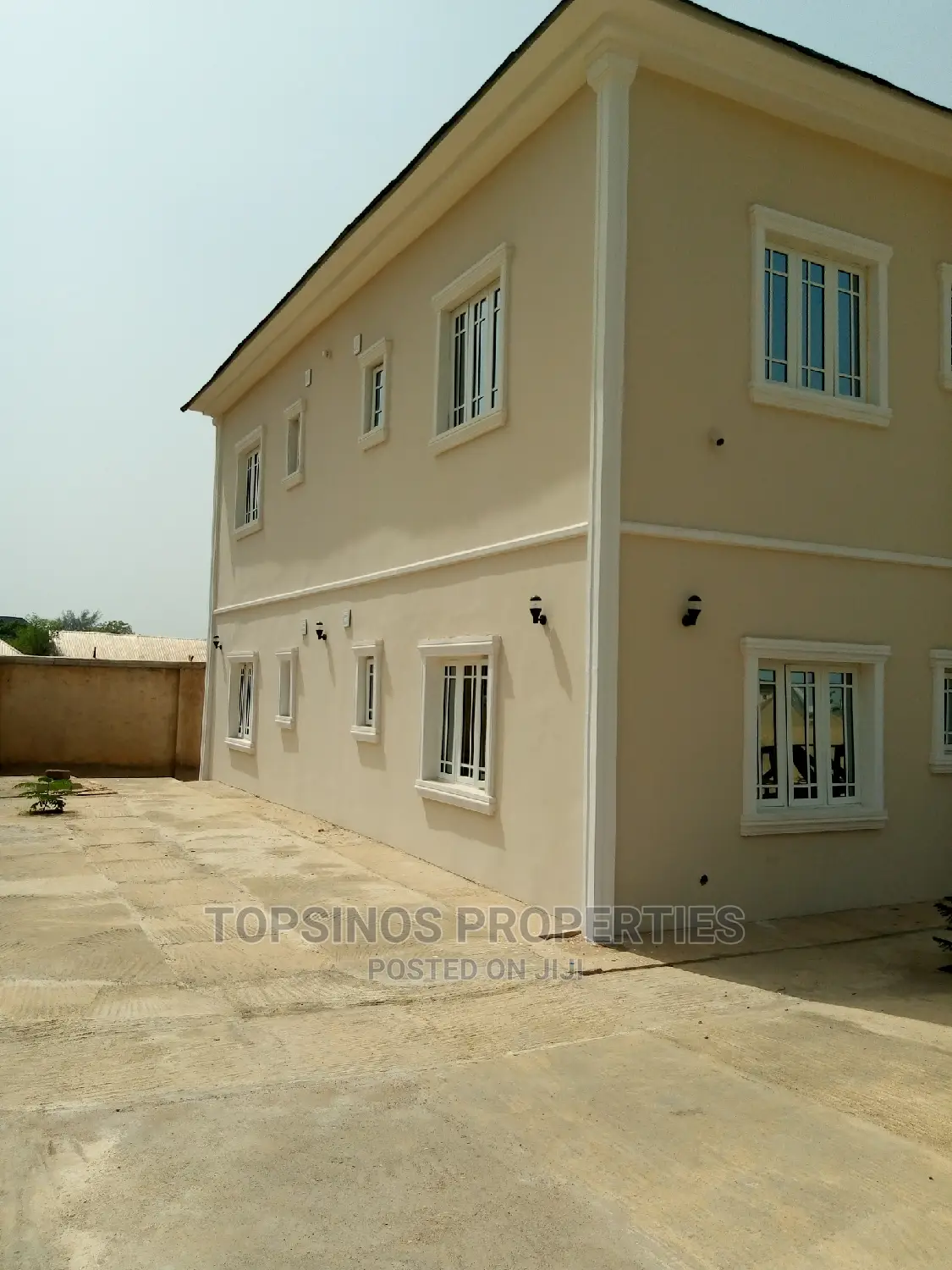 2bdrm Block of Flats in Dawaki for rent