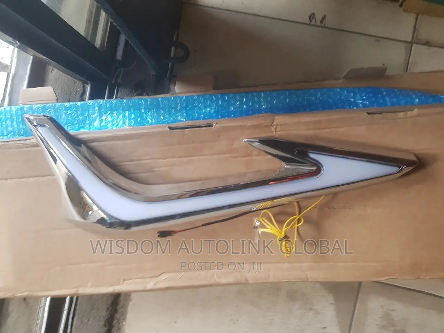 Front Bumper Padded/Spoiler Chrome With Leds for Prado 2020