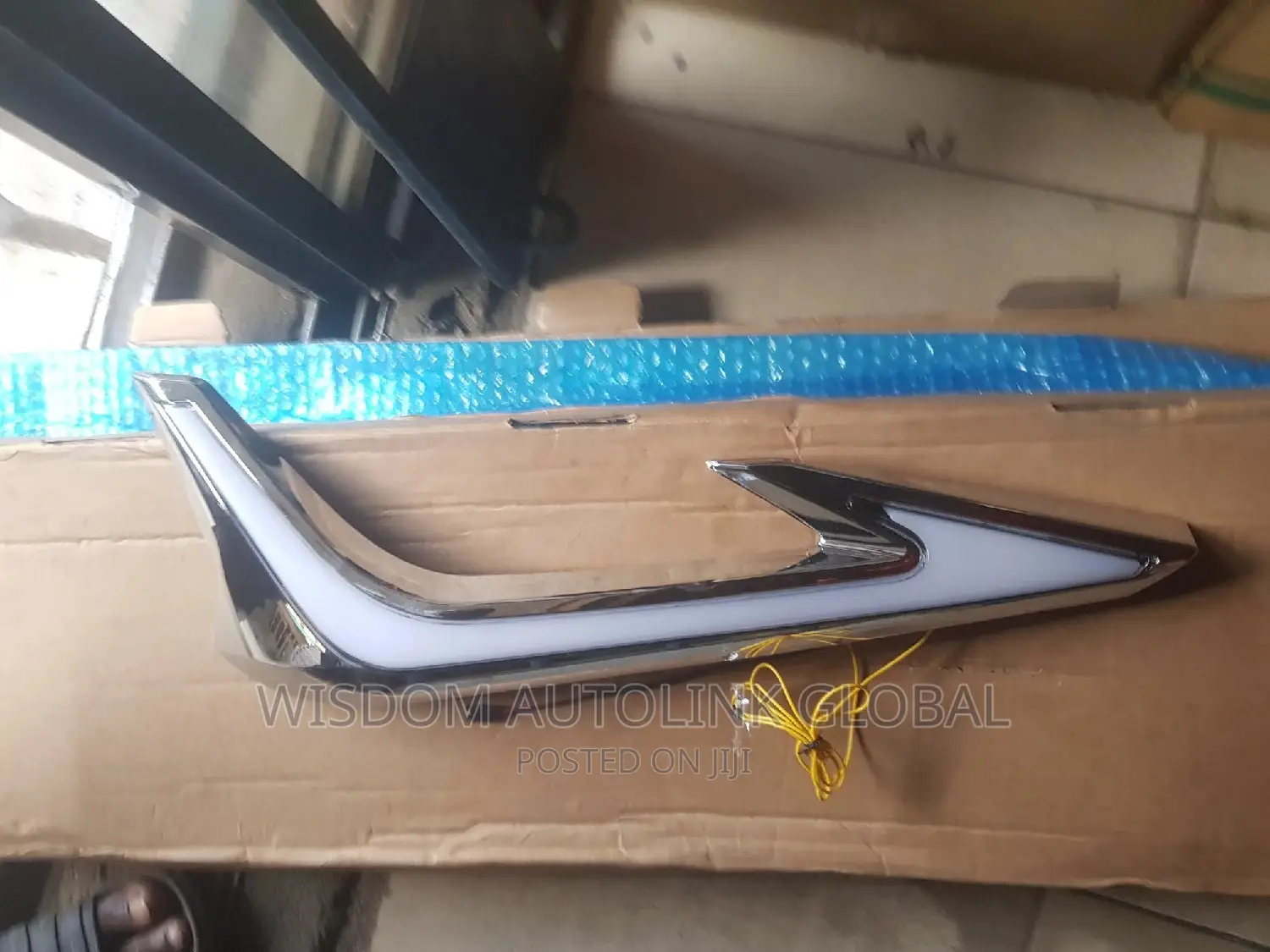 Front Bumper Padded/Spoiler Chrome With Leds for Prado 2020
