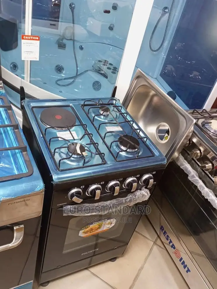 Oven and Gas Cooker Wit Hotplate