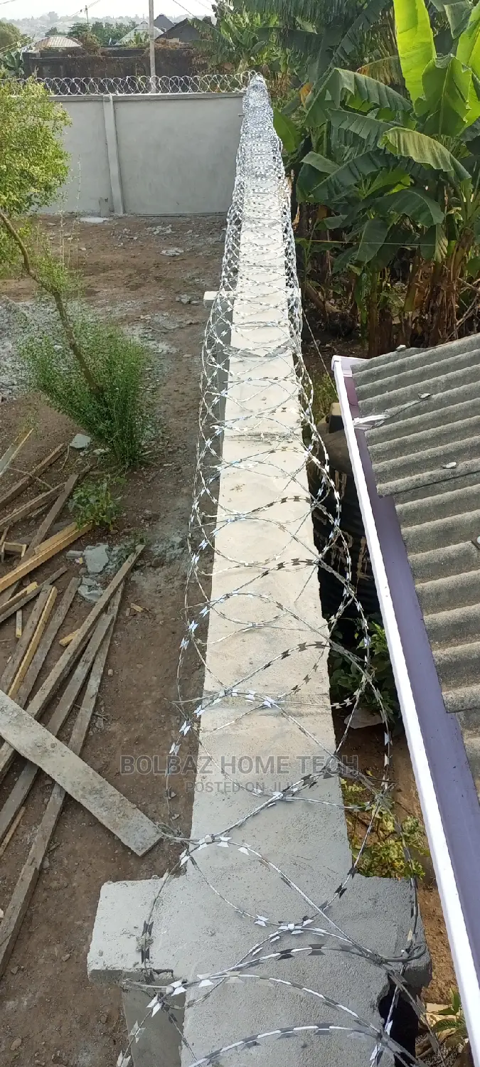 Barb Wire; Pure Galvanized